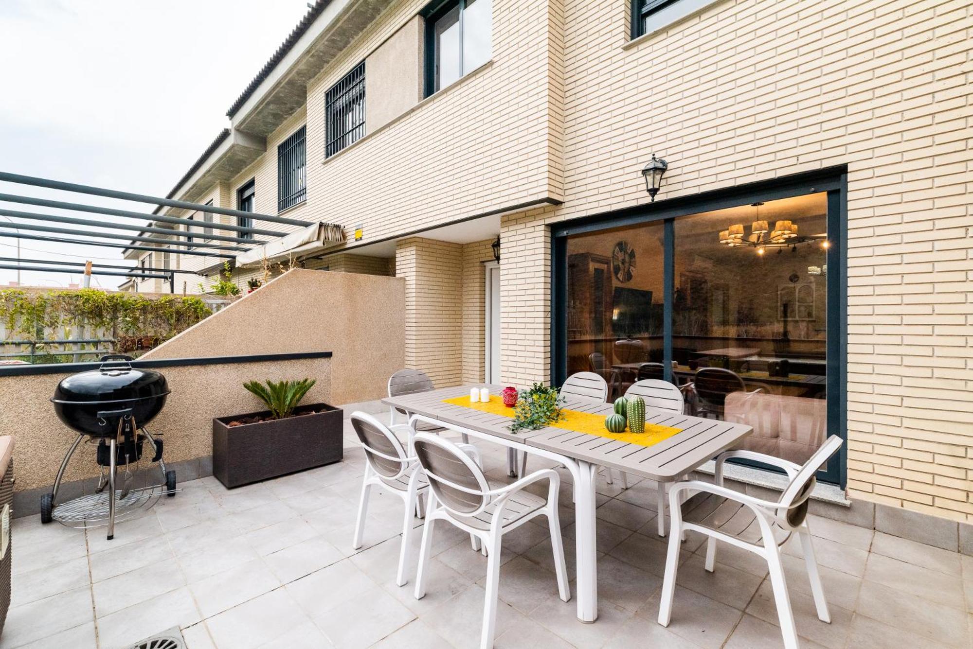 El Generalife Cerca Centro Y Sierra Nevada Con Piscina Y Barbacoa Y Parking Gratis Apartment Granada Luaran gambar